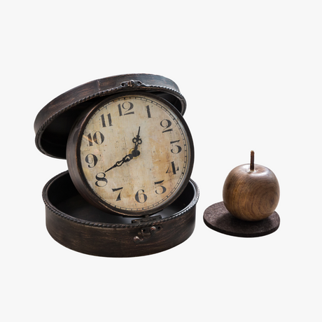 Personalized Clocks & Custom Timepieces