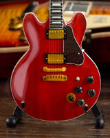 BB KING Gibson ES-355 Lucille Cherry Miniature Guitar Model