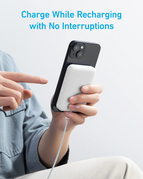 White Anker 321 MagGo PowerCore Magnetic 5K portable battery for charging with a sleek, compact design and magnetic attachment.